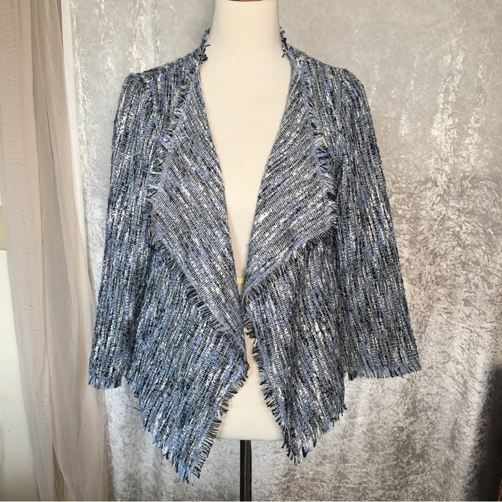 Roz & Ali Open Tweed Blazer in  lightweight Blue white Fringed  Size M